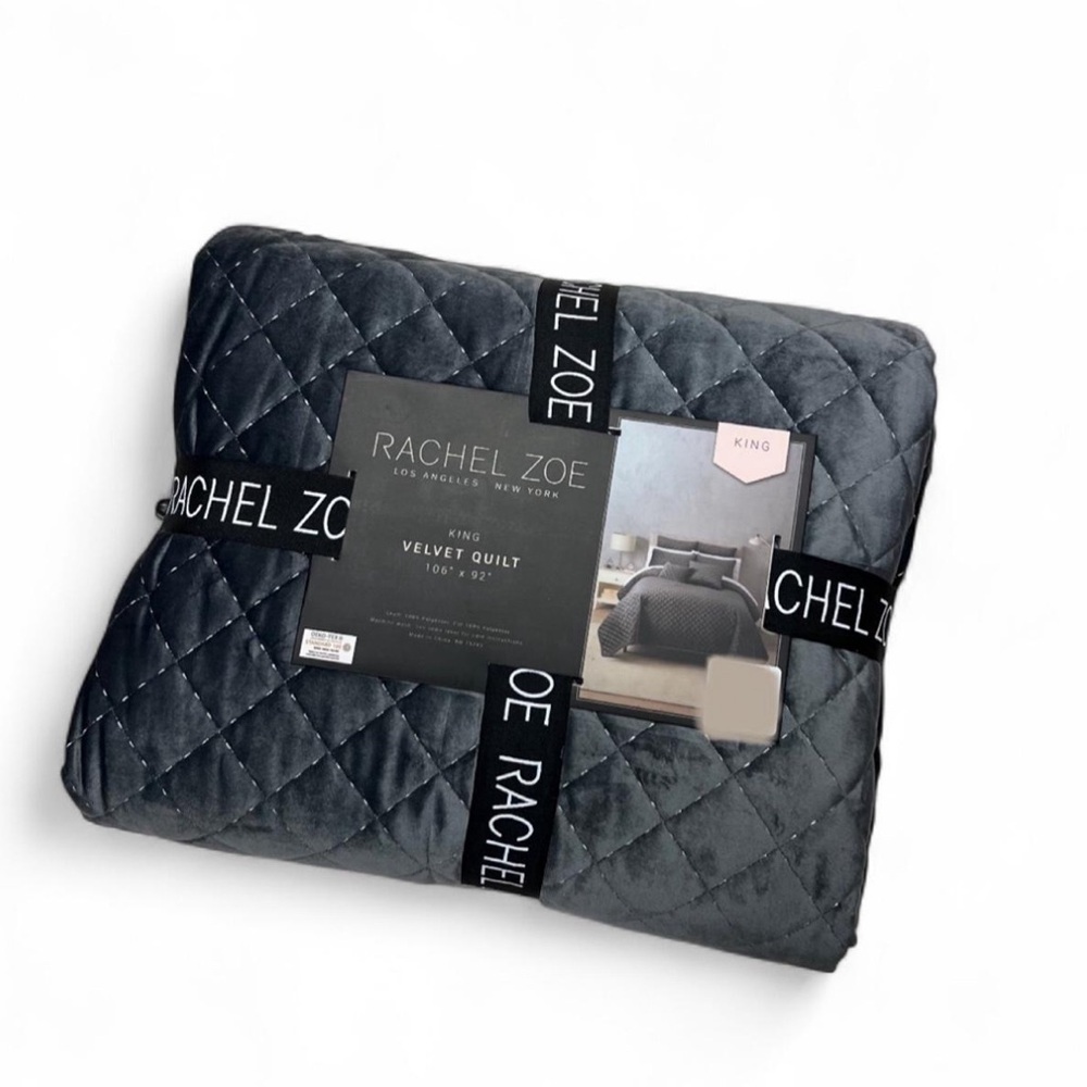 New Rachel zoe king size Valore, quilted comforter